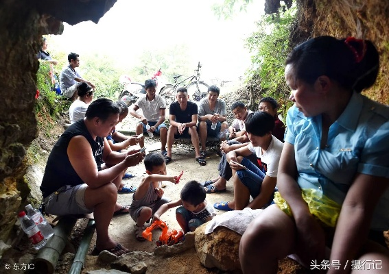 高温下居民竟到古墓纳凉，当地回应引关注