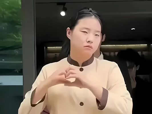 王妈塌房与前员工预言