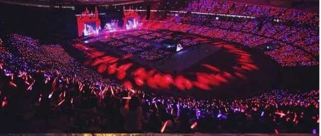 五月天演唱会荧光棒，商业奇迹与文化现象的背后