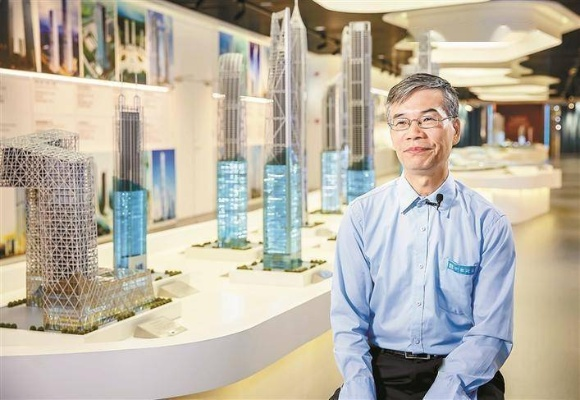 陆建新，以汗水与坚持铸就建筑传奇