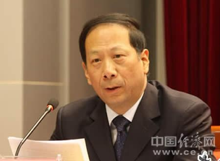 石泰峰，履历丰富且贡献卓越的杰出人物