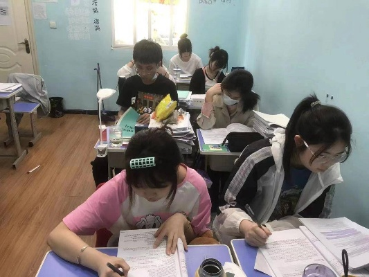 高考前补习班，梦想起航的关键一步