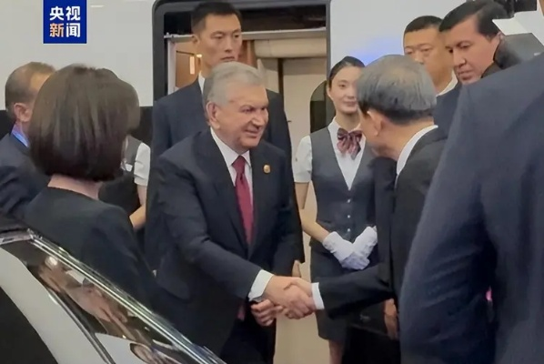 多国领导人高铁齐聚北京
