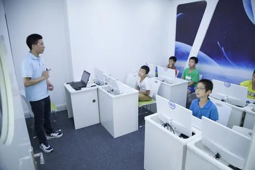 学技术培训机构，梦想起航的坚实桥梁