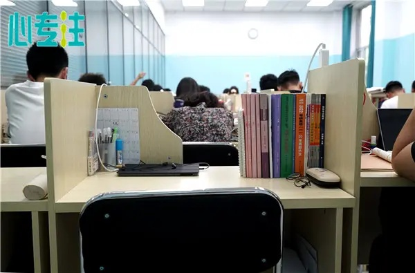 寄宿制考研机构，考研路上的理想助力