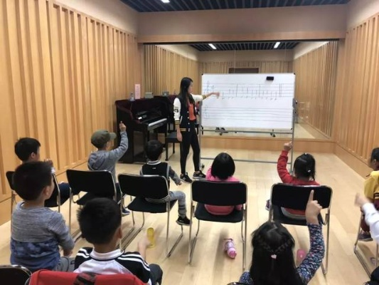 暑假声乐培训，开启音乐之旅的黄金时段